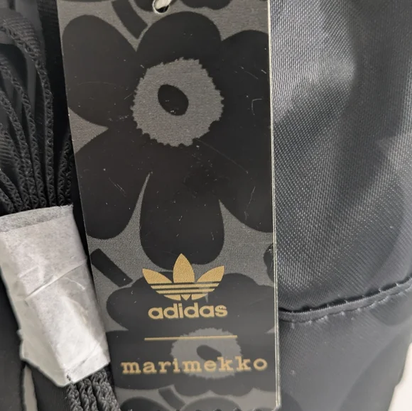 Adidas New Originals x Marimekko mini backpack in tonal black Gray floral print - Picture 8 of 10